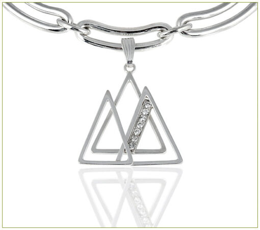 Contoured elongated link collar and charm